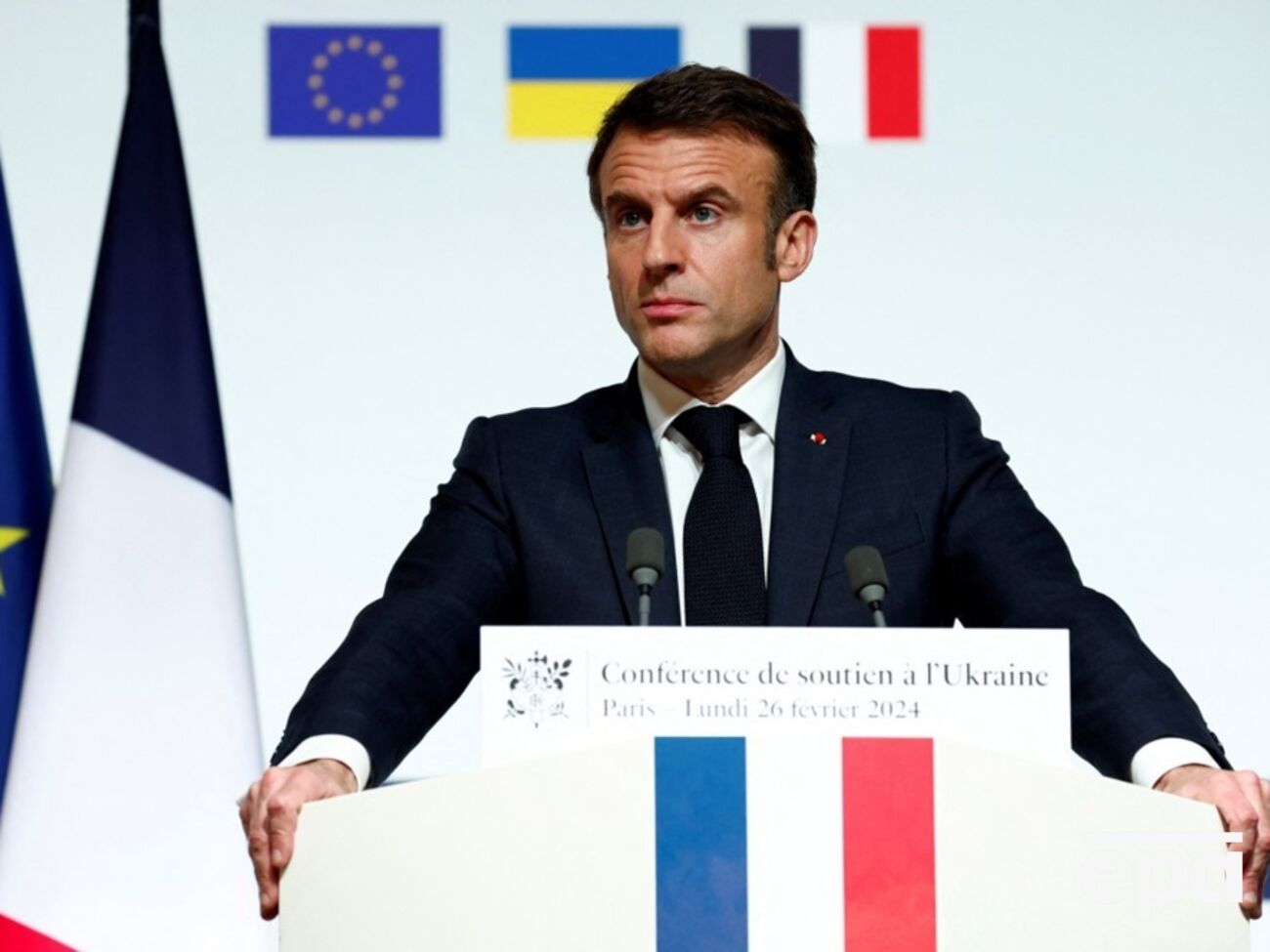 Президент Франции заявил, что Украине крайне необходимы ракеты средней и большой дальности