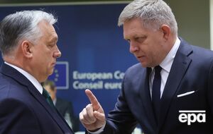 Орбана и Фицо встретили протестами