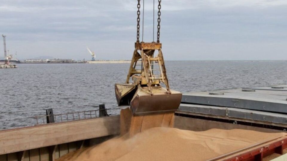 В 2023 году порт оккупированного Мариуполя обработал не менее 65 судов