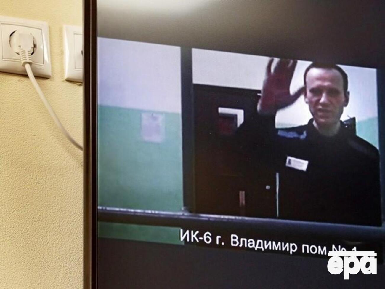 З літа 2022-го Навальний відбував строк у колонії у Владимирській області. Наприкінці 2023-го політика етапували в Заполяр'я