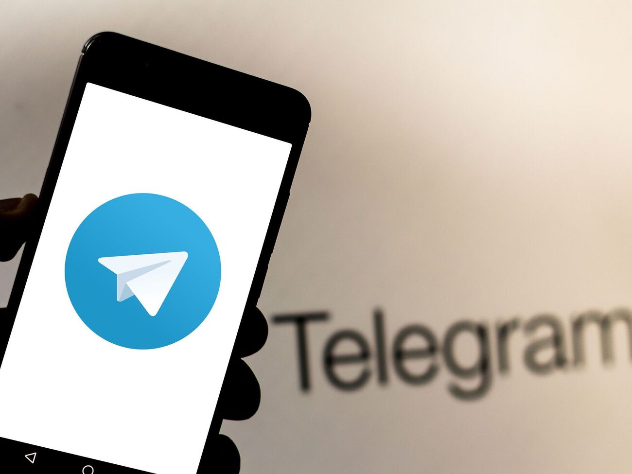 Юрчишин считает, что в сложившихся условиях "конечно, логично выглядит блокирование этой соцсети"