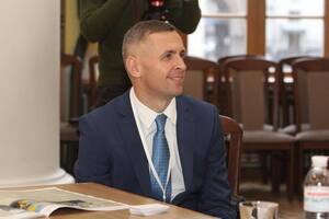 Все выступление Путина глава Центробанка РФ обреченно смотрела себе под ноги. Это разительно контрастировало с уверенностью, которую он пытался втюхать слушателям