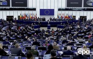 Резолюция Европарламента призвана "дифференцировать гражданское общество России и режим, который сейчас существует в стране", пишет "Медуза"