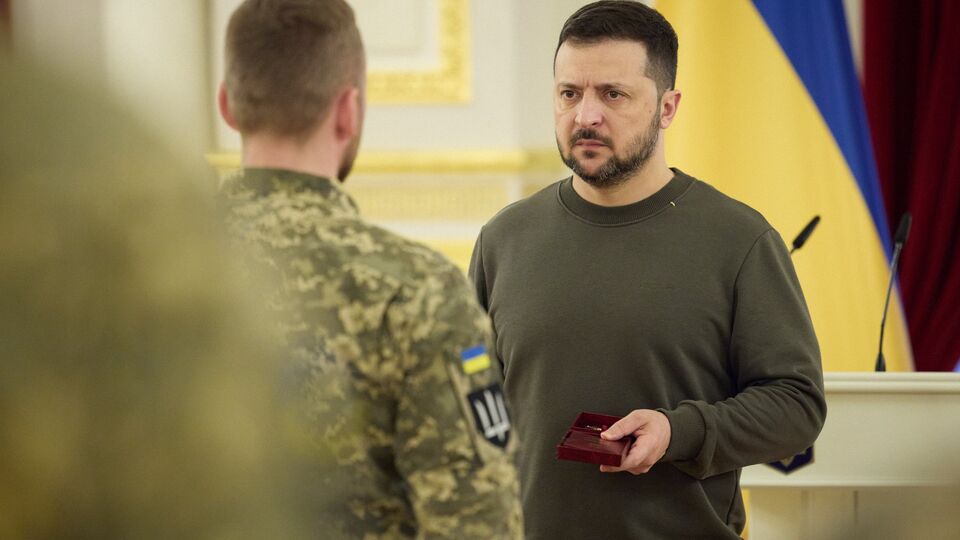 Зеленський вручив військовим ГУР Міноборони ордени Богдана Хмельницького ІІ і ІІІ ступенів, ордени "За мужність" ІІІ ступеня