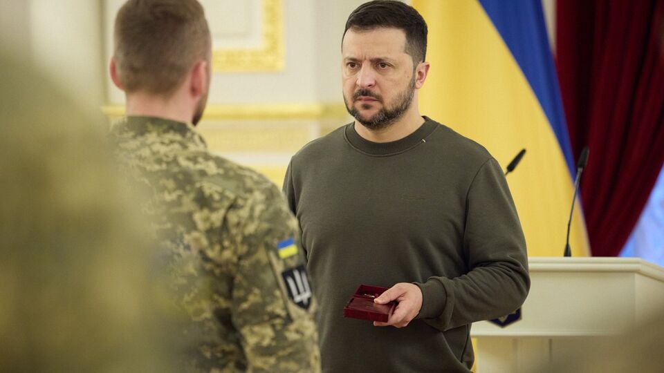 Зеленський нагородив розвідників за знищення катера РФ