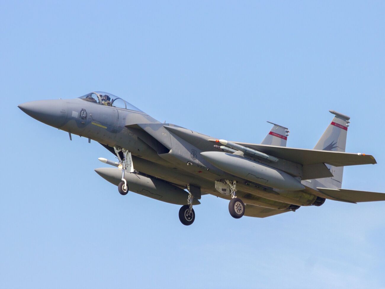 Американські військові пізно ввечері 2 лютого завдали авіаударів по Іраку та Сирії