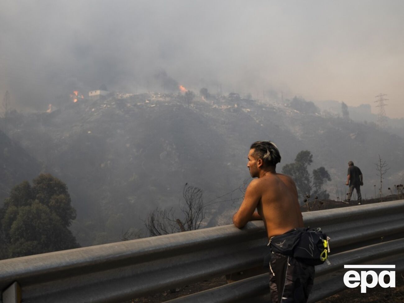 Президент Чили назвал ситуацию в стране из-за лесных пожаров "очень сложной"