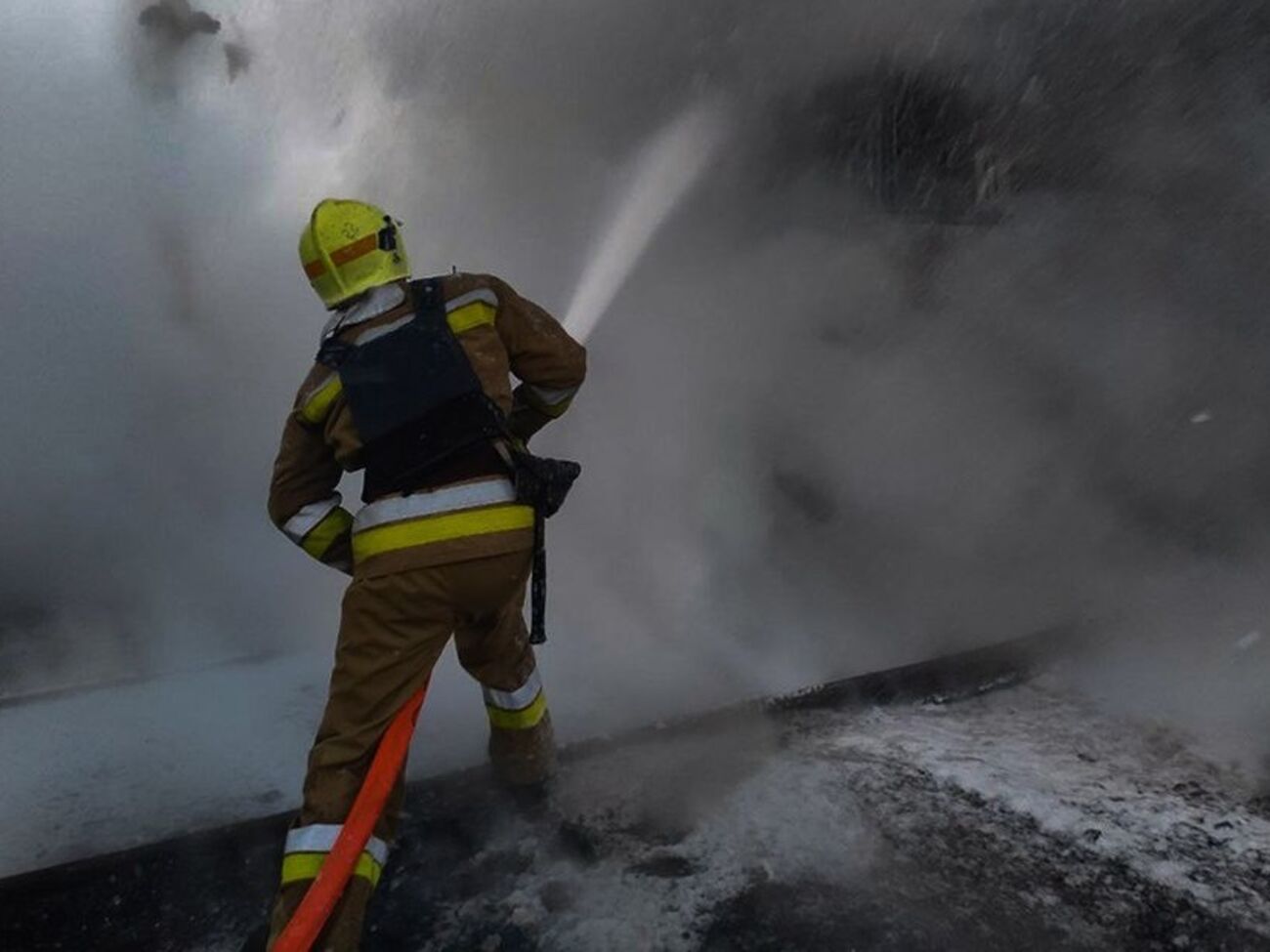 Пожар ликвидирован, его причины устанавливаются