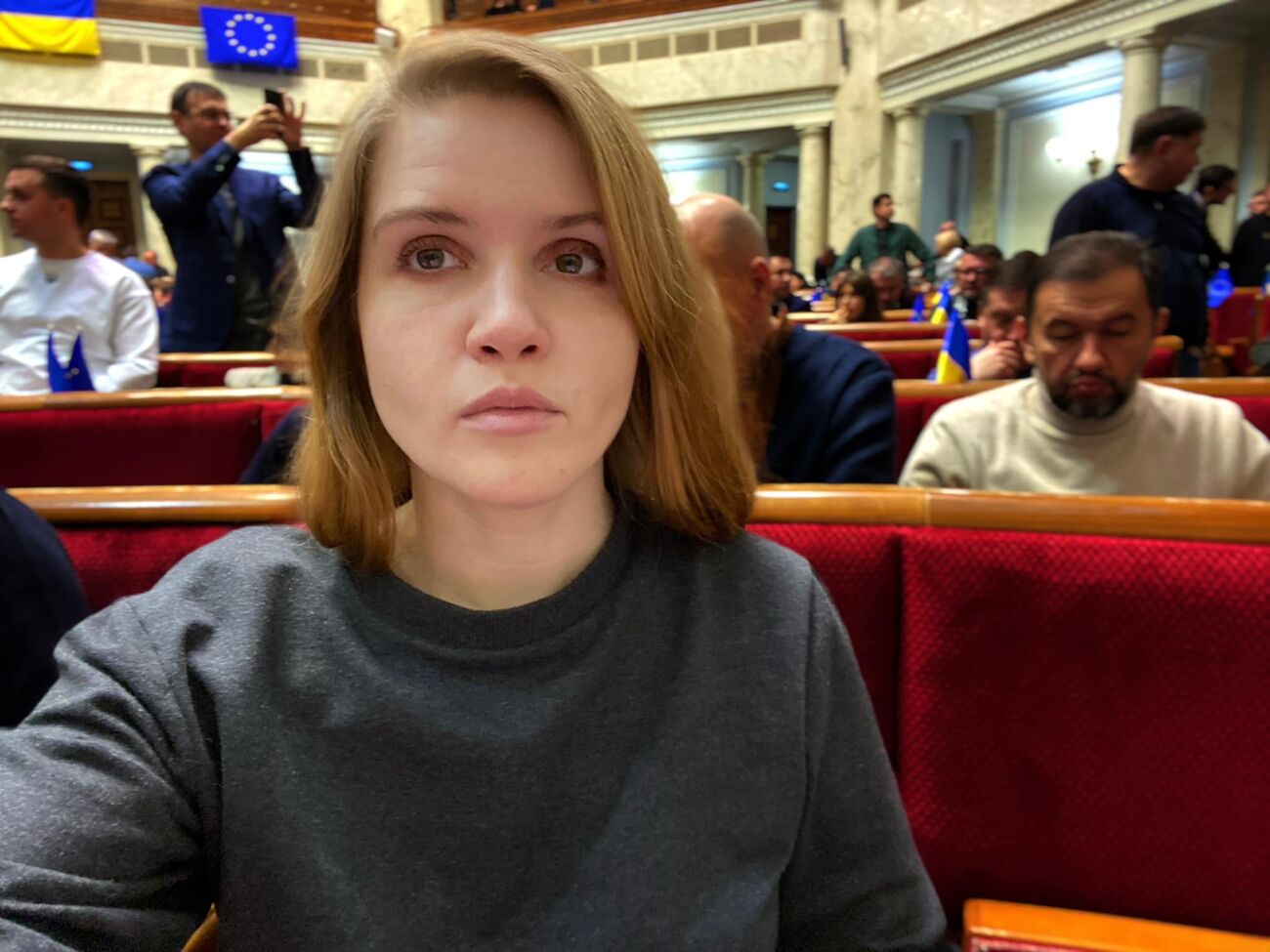 За вынесение в зал постановления об увольнении Безуглой проголосовало только 190 депутатов