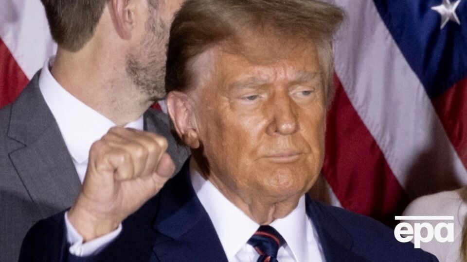 Трамп в своей жалобе утверждал, что уголовная ответственность для экс-президентов может "открыть шлюзы для безосновательного преследования"