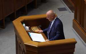 Буглак – член ЦВК із 2019 року, колишній головний юридичний радник кондитерської корпорації Roshen