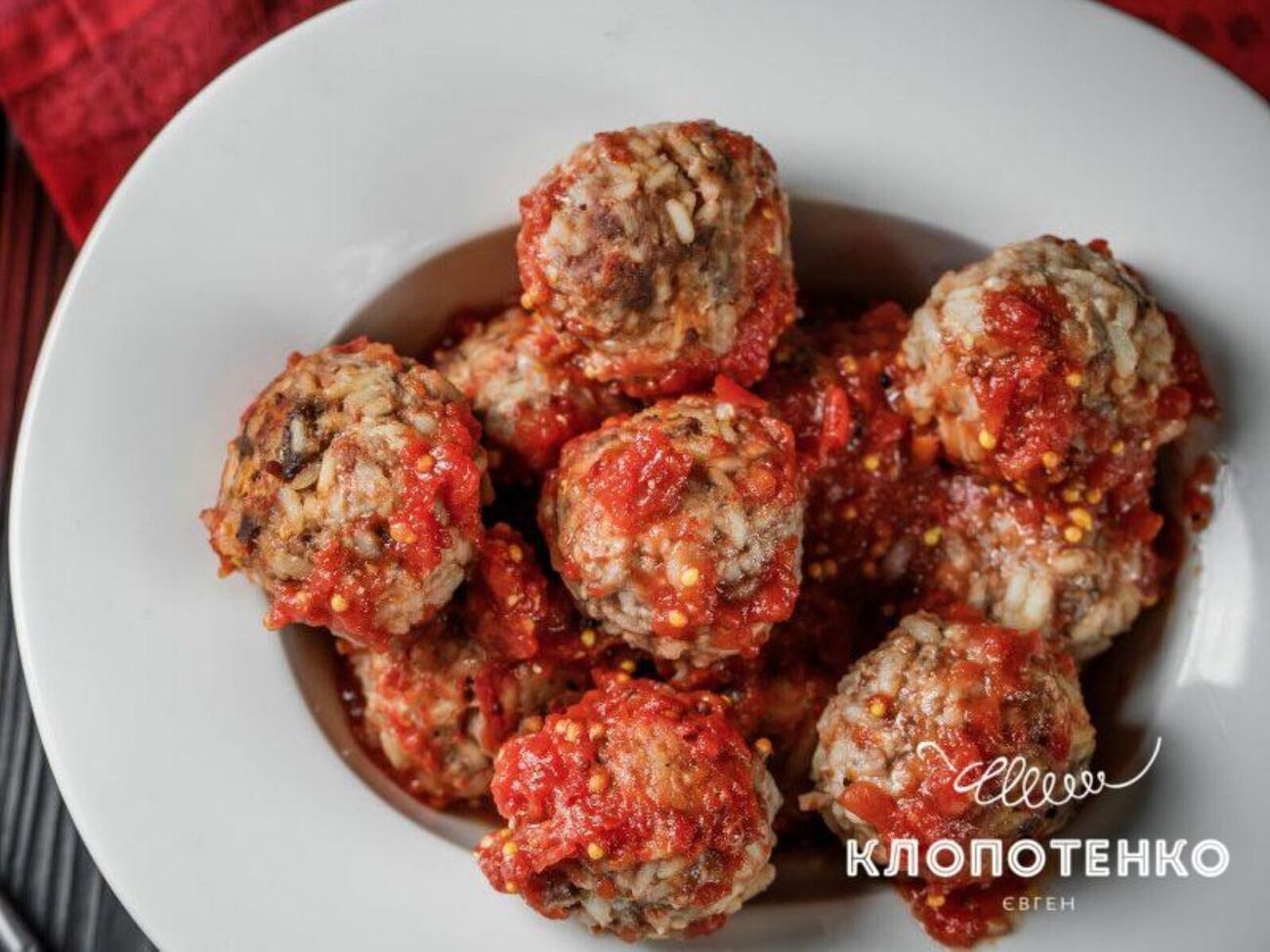 Запікайте тюфтельки в духовці за 180 °C приблизно 40 хвилин