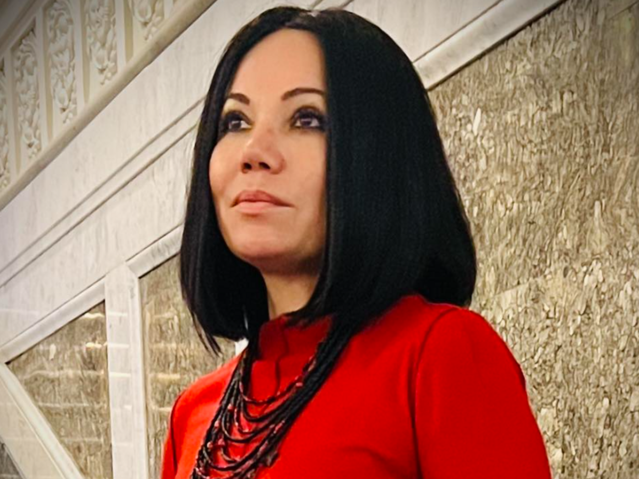 Хотіла б, щоб перед інтерв'ю з Путіним Такер Карлсон побачив фото ранкового Києва й запитав: скільки ще має померти, щоб задовольнити імперські амбіції людоїда?