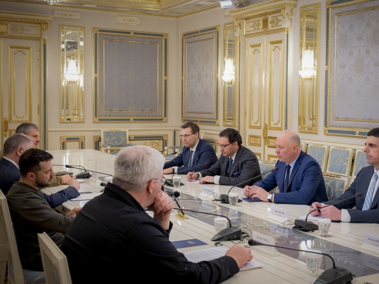 Зеленський зустрівся в Києві з Желязковим і депутатами Народних зборів Болгарії