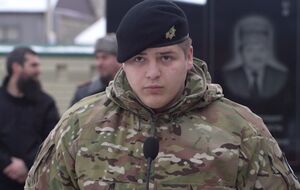 Голова парламенту Чечні заявив, що Адам Кадиров на змаганнях у Дубаї "підтримував" бійців "Ахмату"