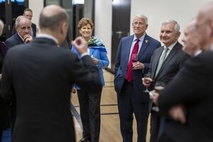 Шольц рассказал, что поговорил с членами Сената США от Республиканской и Демократической партий