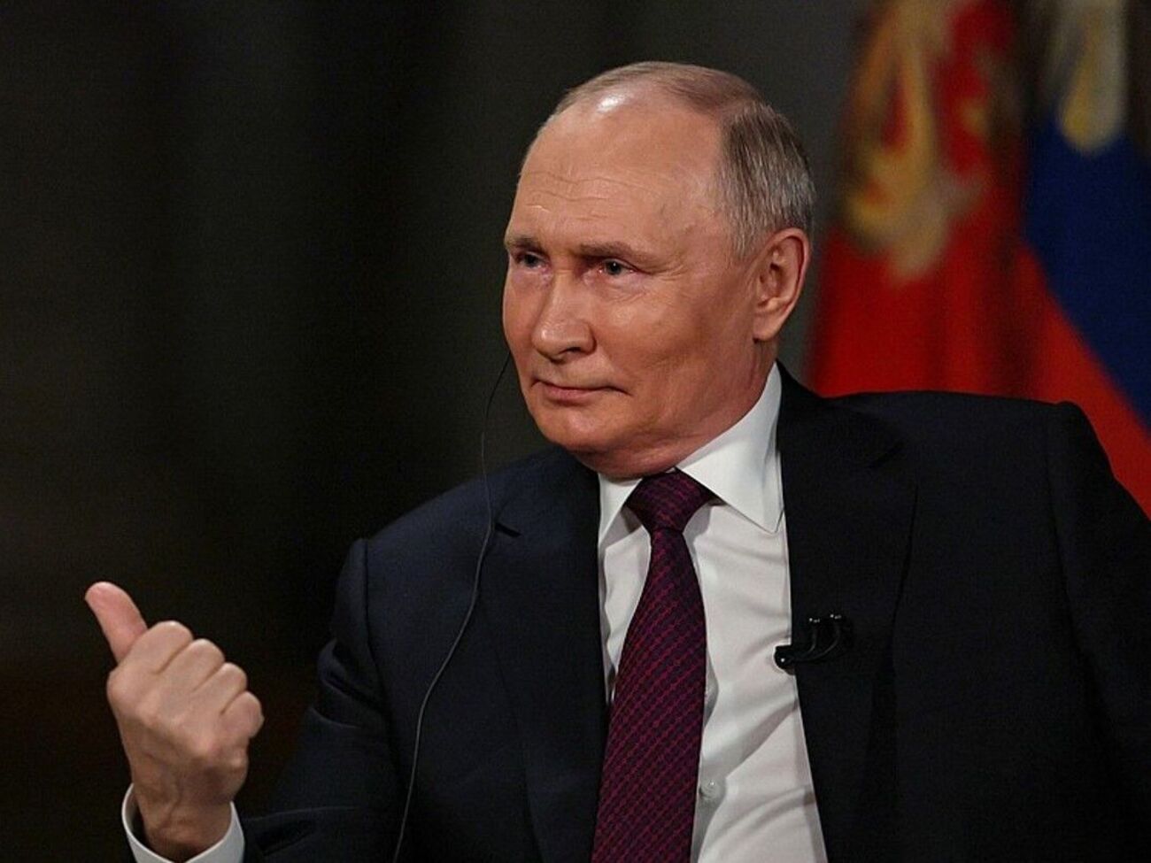 Западные СМИ считают, что американский журналист позволил Путину использовать свою платформу для распространения пропаганды