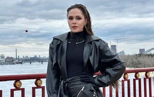 Санина не афиширует местонахождение своего мужа