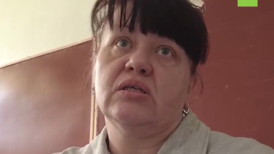 Бабушка умершей девочки на видео радуется, что "наконец-то поедет в Донецк"