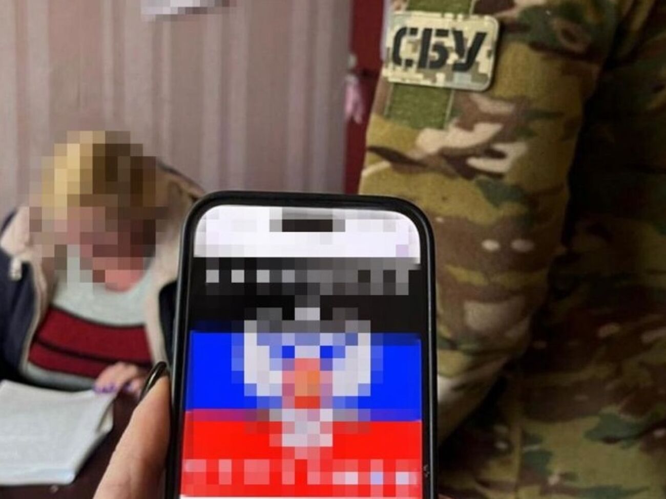 Сотрудники СБУ задержали подозреваемую в съемной квартире в Харькове