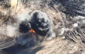 Український дрон-камікадзе успішно атакував БМП окупантів на авдіївському напрямку