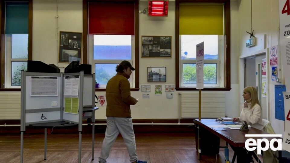 Сімейну поправку відхилило 67,7% виборців, а поправку щодо жіночої ролі – 73,9%