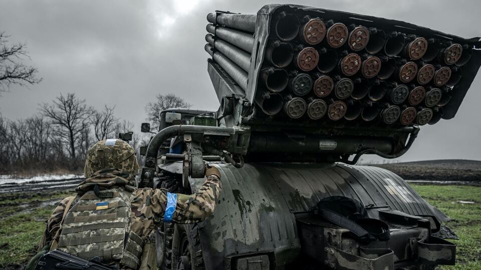Воєнні експерти зазначають, що Україна скерувала значні сили в район Авдіївки
