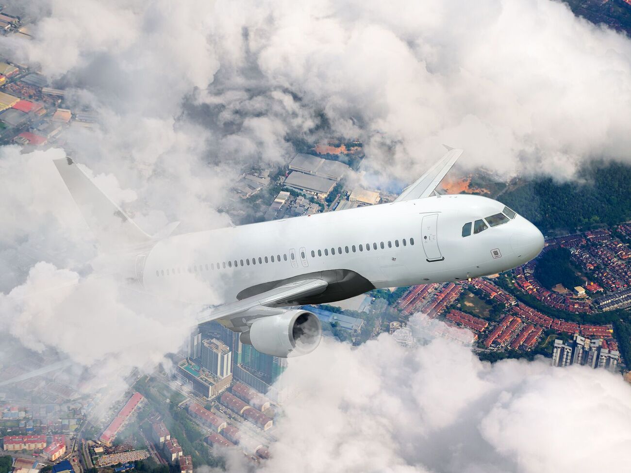 Обоих пилотов временно отстранили от полетов