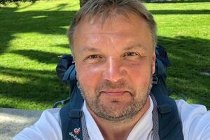 Росіяни намагаються створити площадки для переговорів. Туреччина, Саудівська Аравія, ОАЕ і Швейцарія вже вступили у гру. Ватикан – не у грі. Він чітко на російській стороні