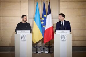 Макрон и Зеленский встречались в феврале в Париже