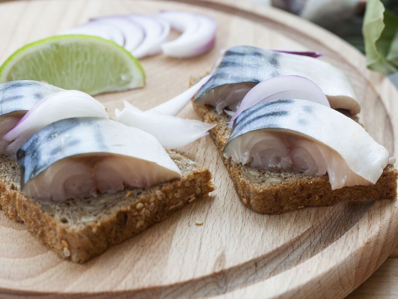 Мариновану скумбрію можна зберігати до семи днів