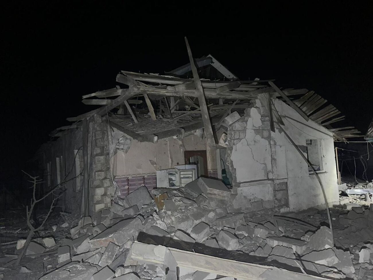 Всего за сутки российские захватчики 11 раз обстреляли населенные пункты Донецкой области