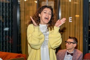 Матвеева с 2021 года состоит в отношениях с бойфрендом, который моложе ее на 20 лет