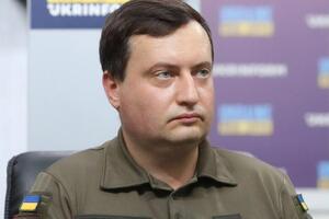 Юсов рассказал, что добровольческие батальоны, созданные из граждан РФ, используют прежде всего "трофейное и перетрофеенное" оружие