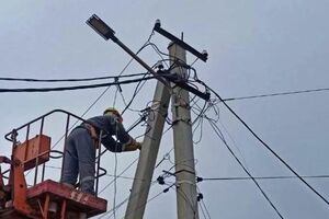 За два месяца 2024 года энергетики ДТЭК вернули свет более 1,1 млн семей, которые были без электроэнергии из-за вражеских обстрелов