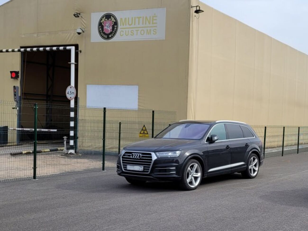 Литовская таможня конфисковала автомобиль