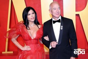 Отношения Безоса и Санчес начались в апреле 2018 года