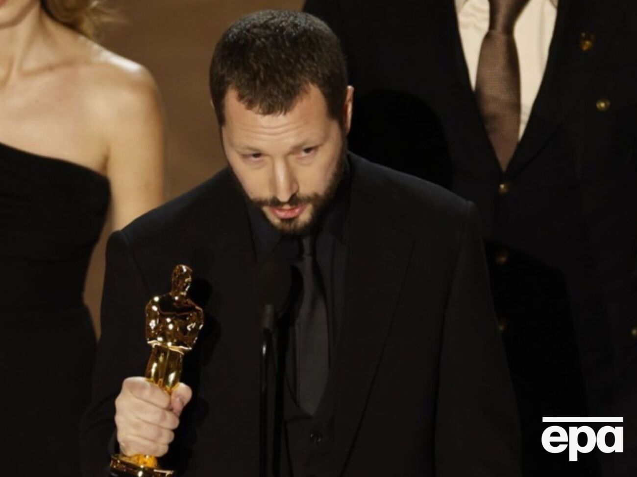 Чернов: На самом деле было достаточно сложно решить, что говорить. Есть так много вещей, и вы должны вложить их в эти 45 секунд, которые есть у вас на сцене