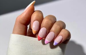 Мастер сочетала несколько разных цветов, но в приглушенном варианте