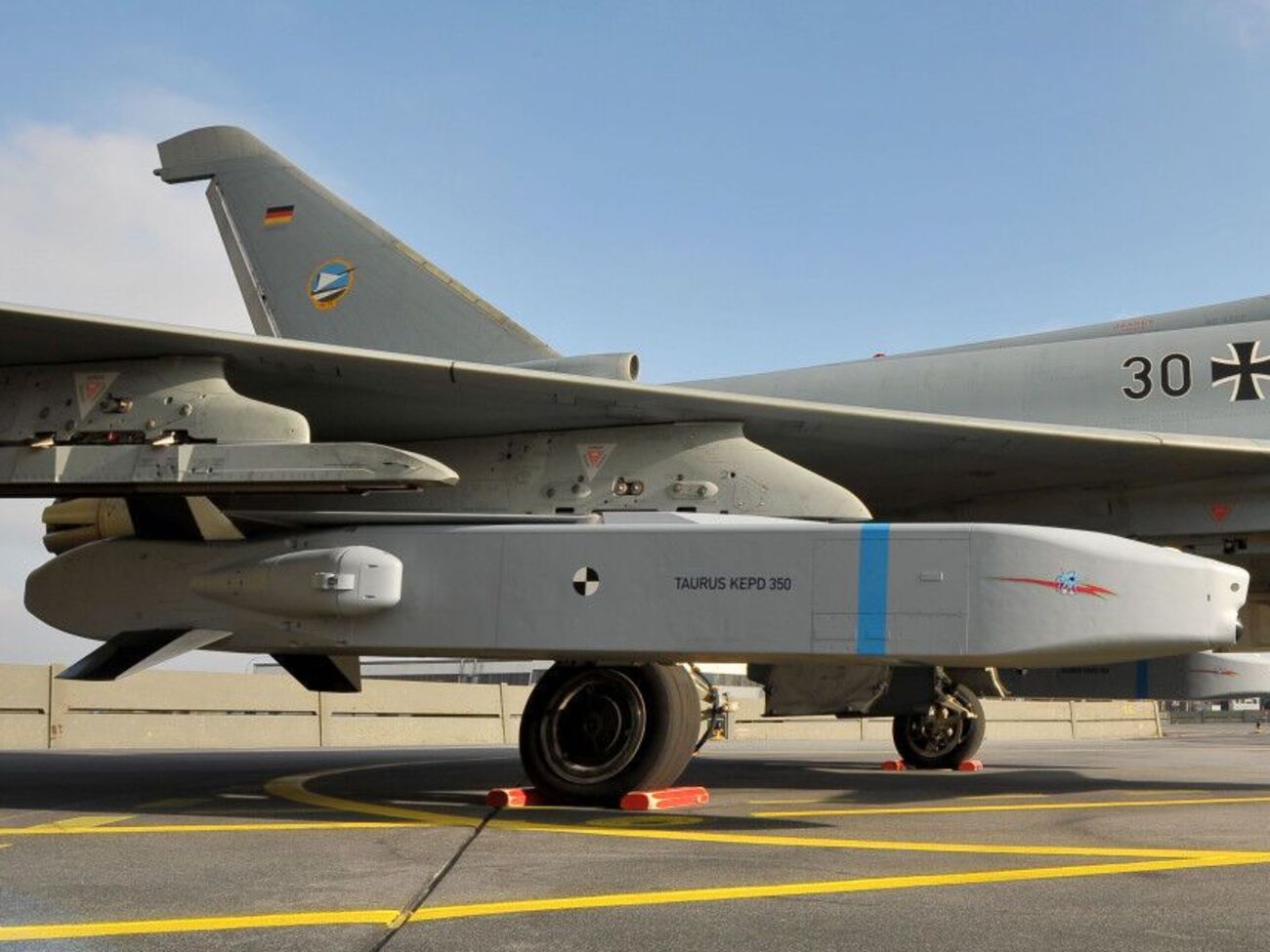 В арсенале вооруженных сил Германии насчитывается около 600 TAURUS