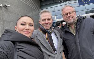 Бацман записала интервью с Филлипоффым и Делуаром во время презентации проекта "Свобода" в Европарламенте