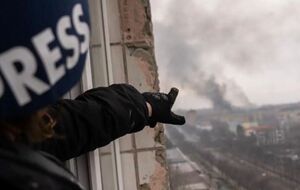 У фільмі "20 днів у Маріуполі" показано злочини російських окупантів у перший місяць повномасштабної війни
