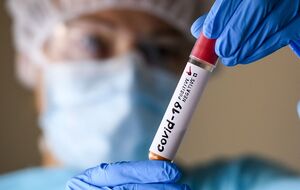 "Омикрон" вытеснил другие COVID-штаммы, в частности "Дельту" и "Альфу"