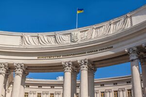 У МЗС України закликали міжнародні медіа не допомагати Кремлю у створенні ілюзії виборчого процесу в РФ і "не називати цей фарс "виборами"