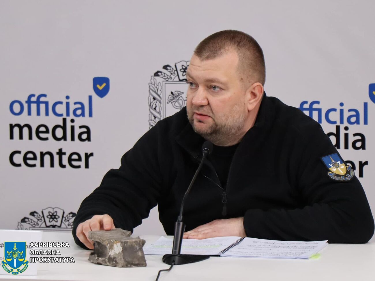 Фільчаков продемонстрував уламок ракети