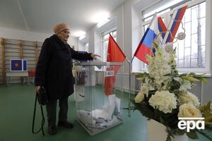 В России на избирательных участках поджигают урны и выливают в них зеленку