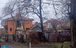 Окупанти вдарили по об'єктах інфраструктури в Одесі ракетами "Іскандер-М", пошкоджено щонайменше 10 приватних будинків, зазначили сили оборони півдня України