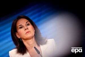 Бербок также поддержала обмен ракетами с Великобританией, чтобы вооружить Украину