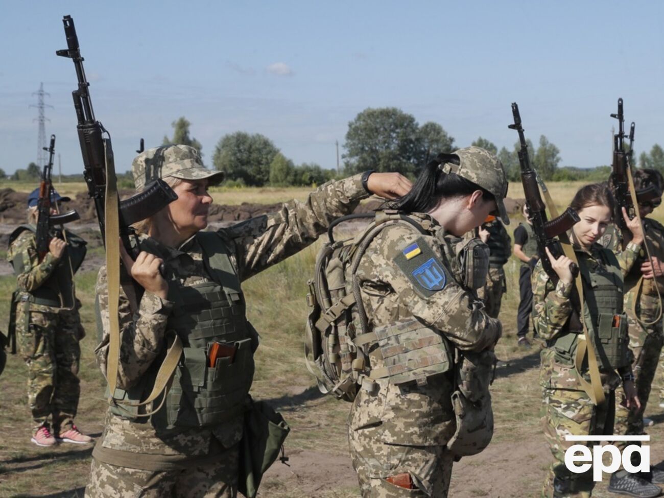 В Украине обязаны служить только женщины, имеющие медицинскую специальность