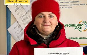 Отримати продукти можна в хабі Луганської обласної військової адміністрації, яка працює в місті